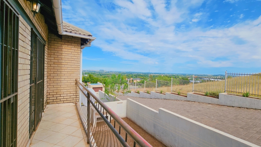3 Bedroom Property for Sale in Langenhovenpark Free State